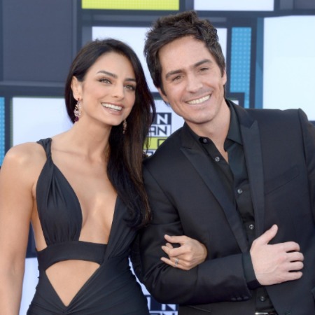 Kailani Ochmann Derbez's parents are no longer together.